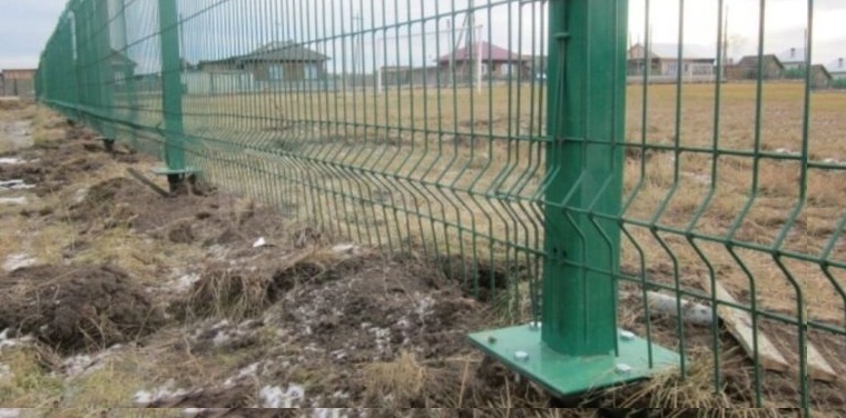 Купить сваи для ограждения от производителя в Вольске от 1406 руб: низкая цена, быстрая установка